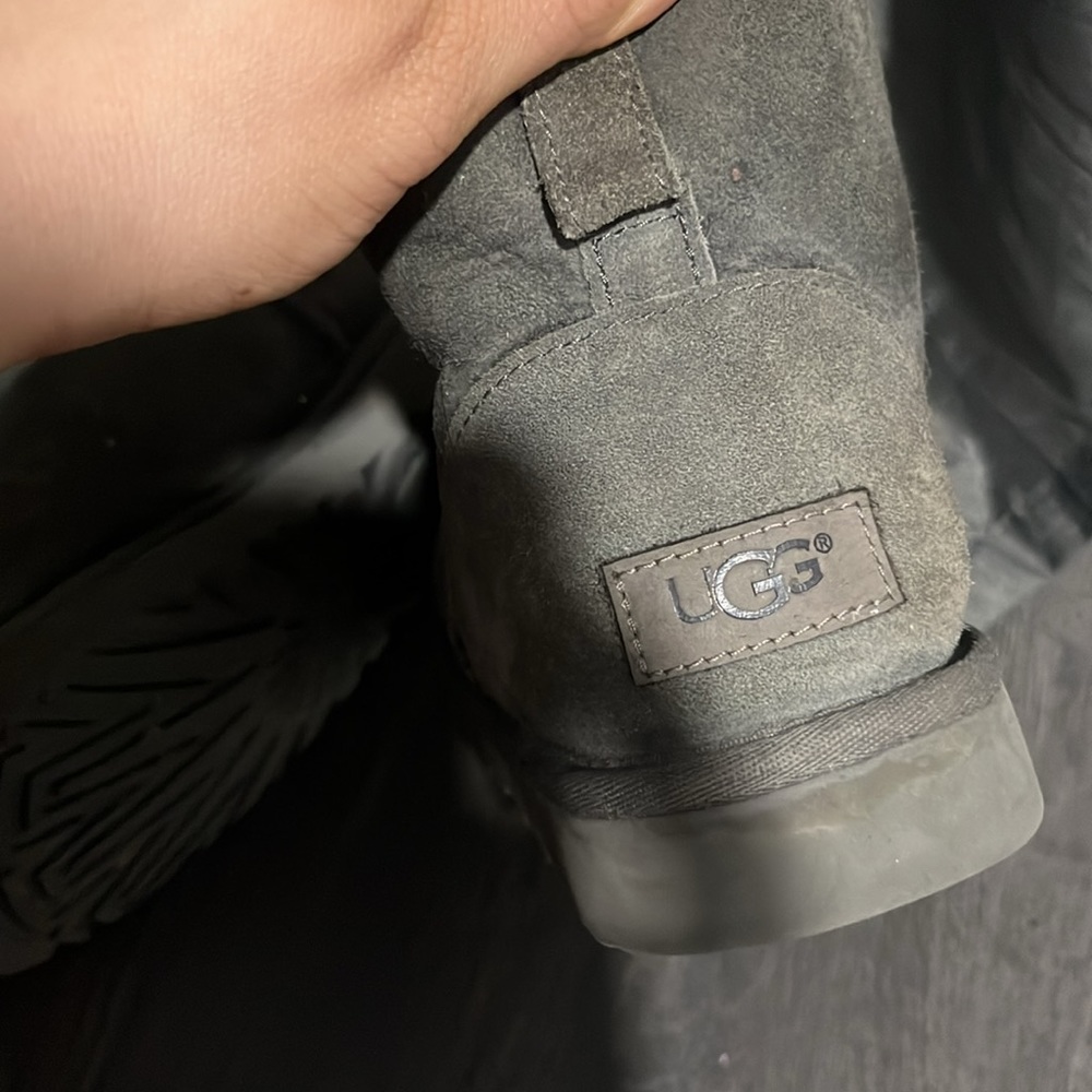 Used uggs - Picture 2 of 3